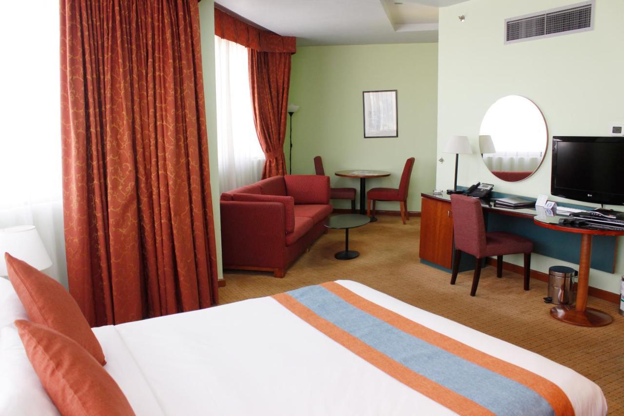 Al Diar Dana Hotel Абу-Дабі Екстер'єр фото