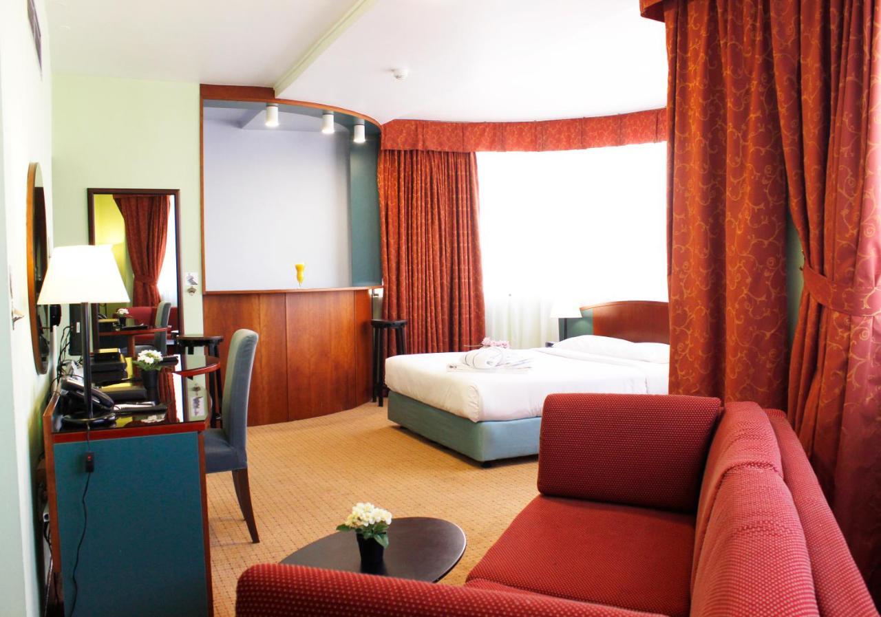 Al Diar Dana Hotel Абу-Дабі Екстер'єр фото