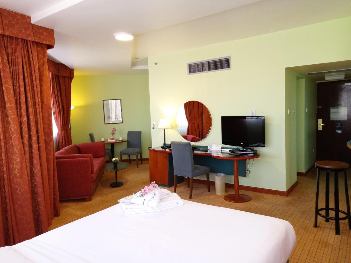 Al Diar Dana Hotel Абу-Дабі Екстер'єр фото