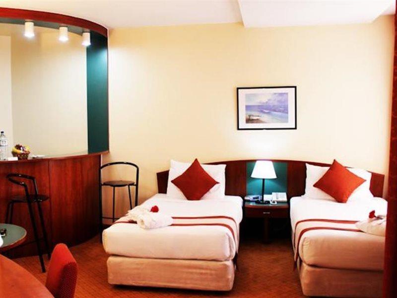 Al Diar Dana Hotel Абу-Дабі Екстер'єр фото