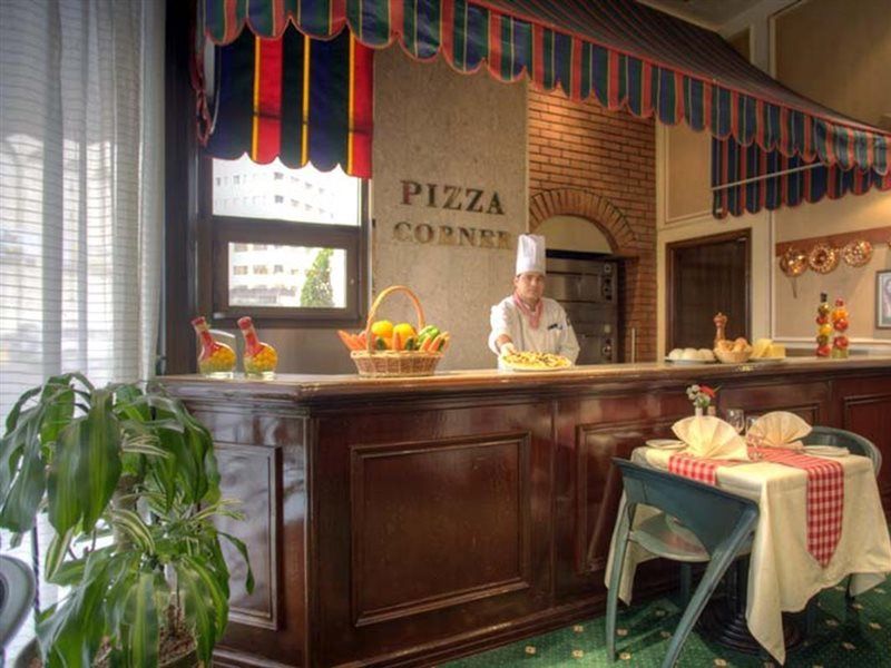 Al Diar Dana Hotel Абу-Дабі Екстер'єр фото